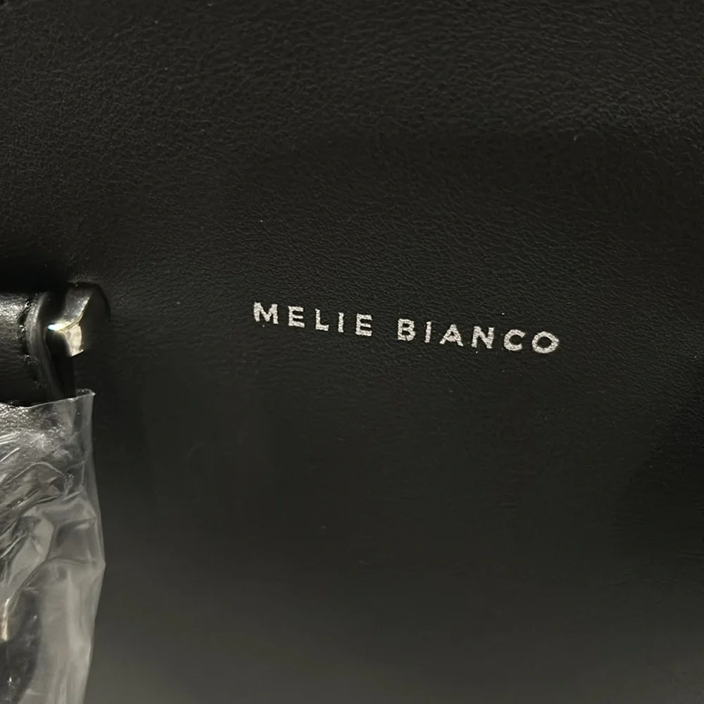 New Melie Bianco black vegan leather round bag w/adjustable strap. - Picture 8 of 10